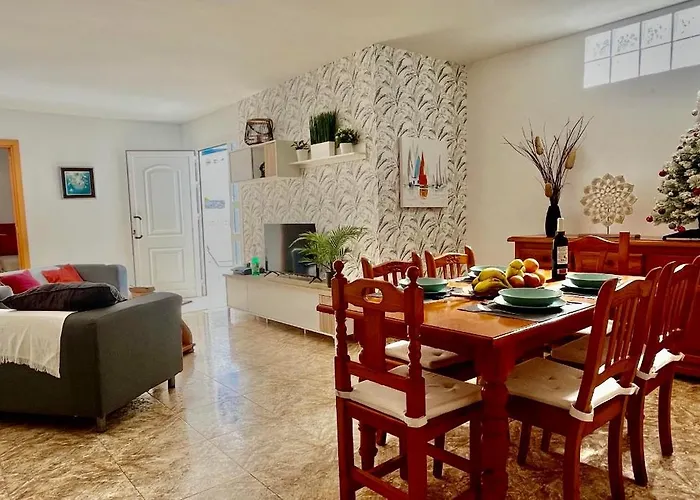 Guincho5b * Puerto del Carmen (Lanzarote)